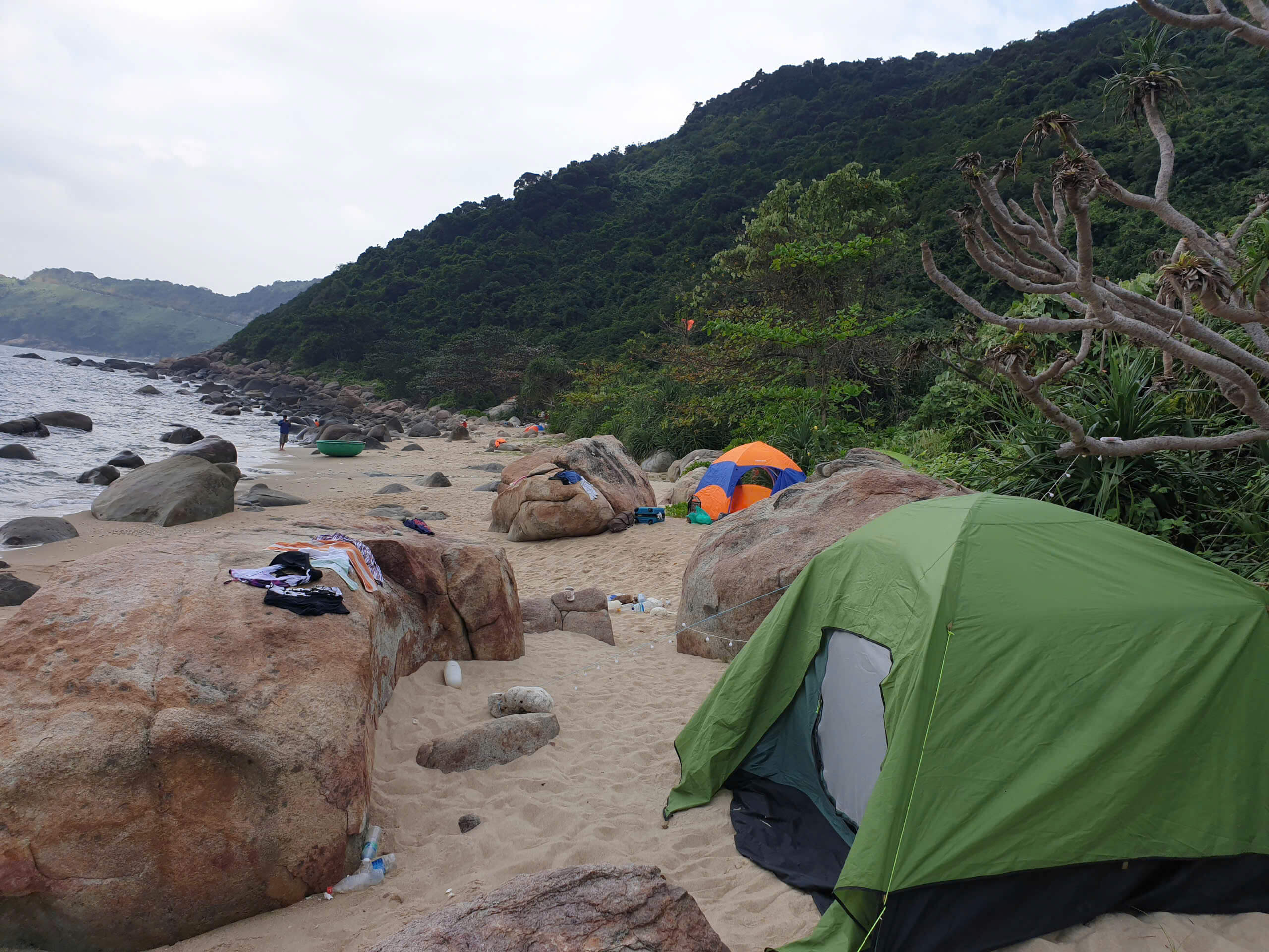 Tour cắm trại qua đêm trên bán đảo Sơn Trà