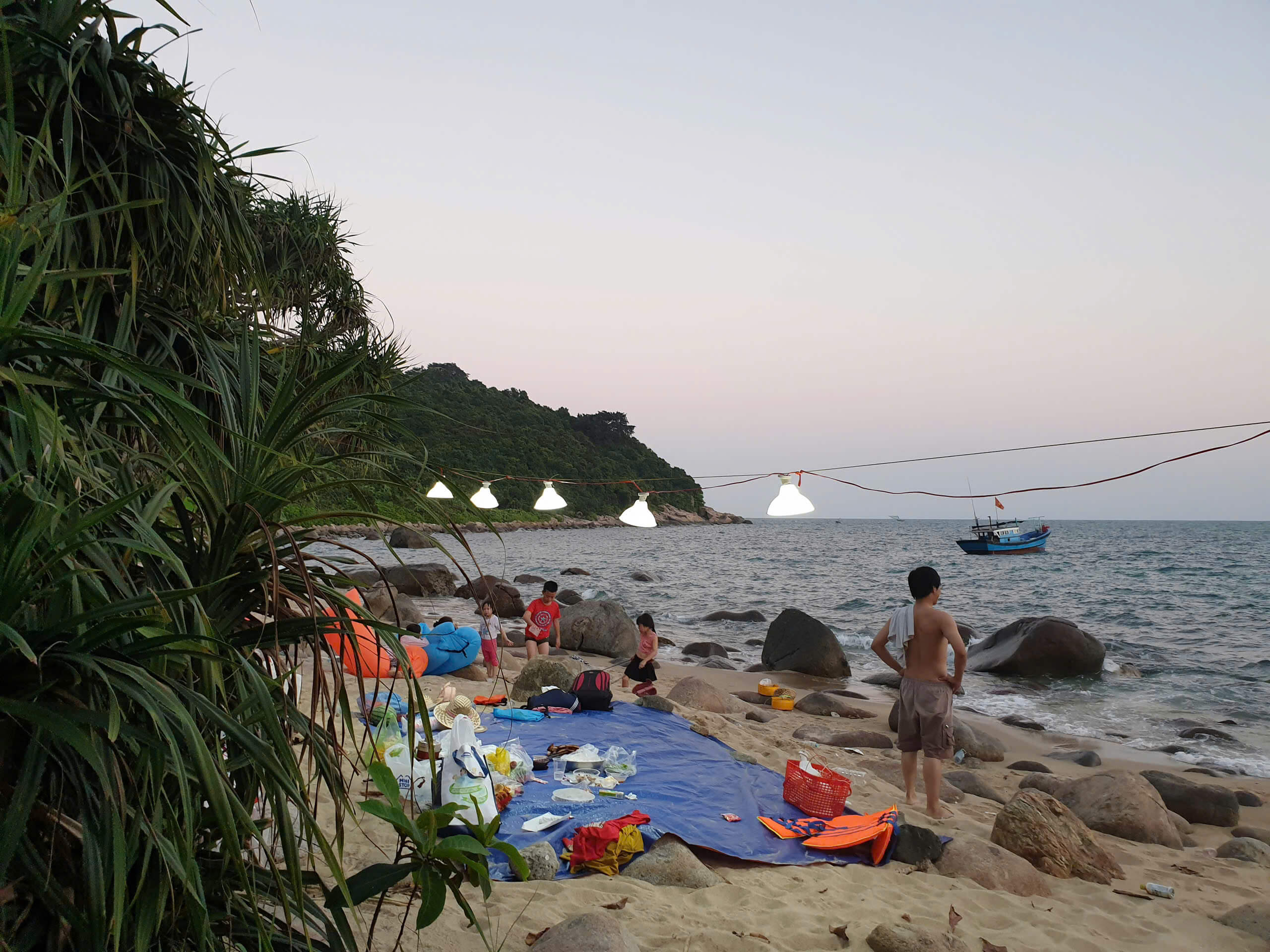 Tour cắm trại qua đêm trên bán đảo Sơn Trà - Ảnh 6