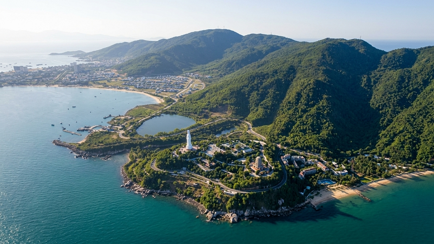 Tại sao xu hướng island hopping experiences near Da Nang lại bùng nổ trong năm 2026?